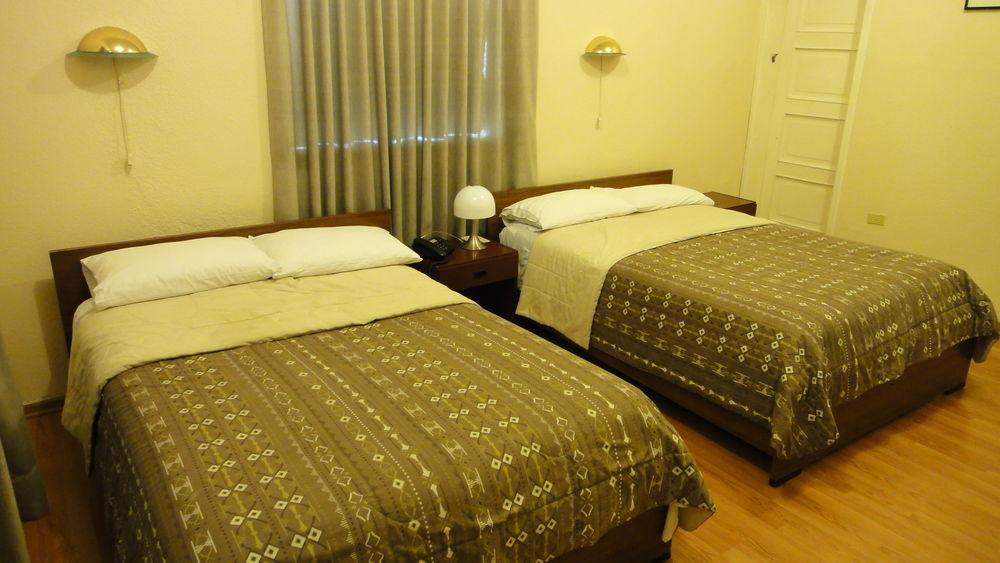 Alston Inn Hotel Quito Bagian luar foto