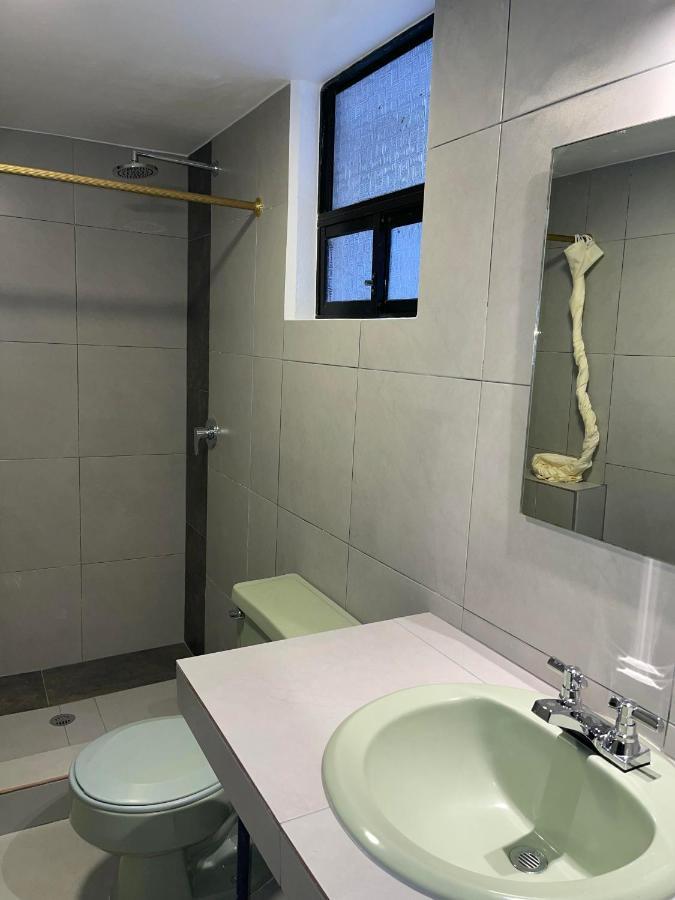 Alston Inn Hotel Quito Bagian luar foto