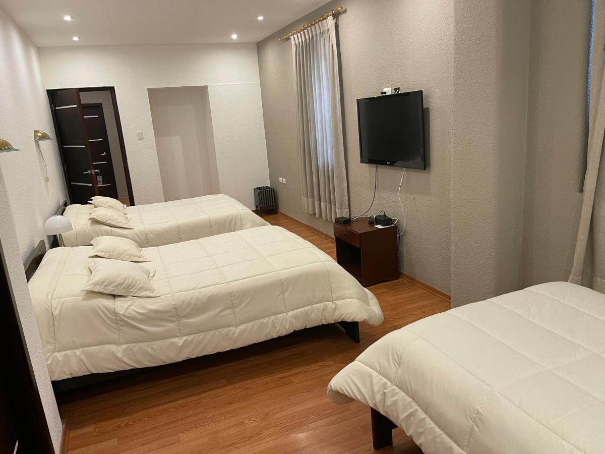 Alston Inn Hotel Quito Bagian luar foto