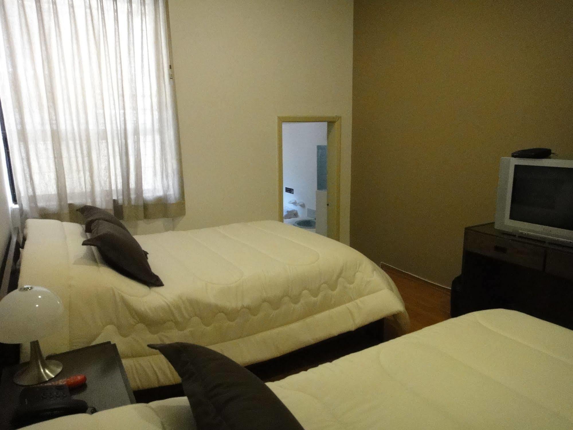 Alston Inn Hotel Quito Bagian luar foto