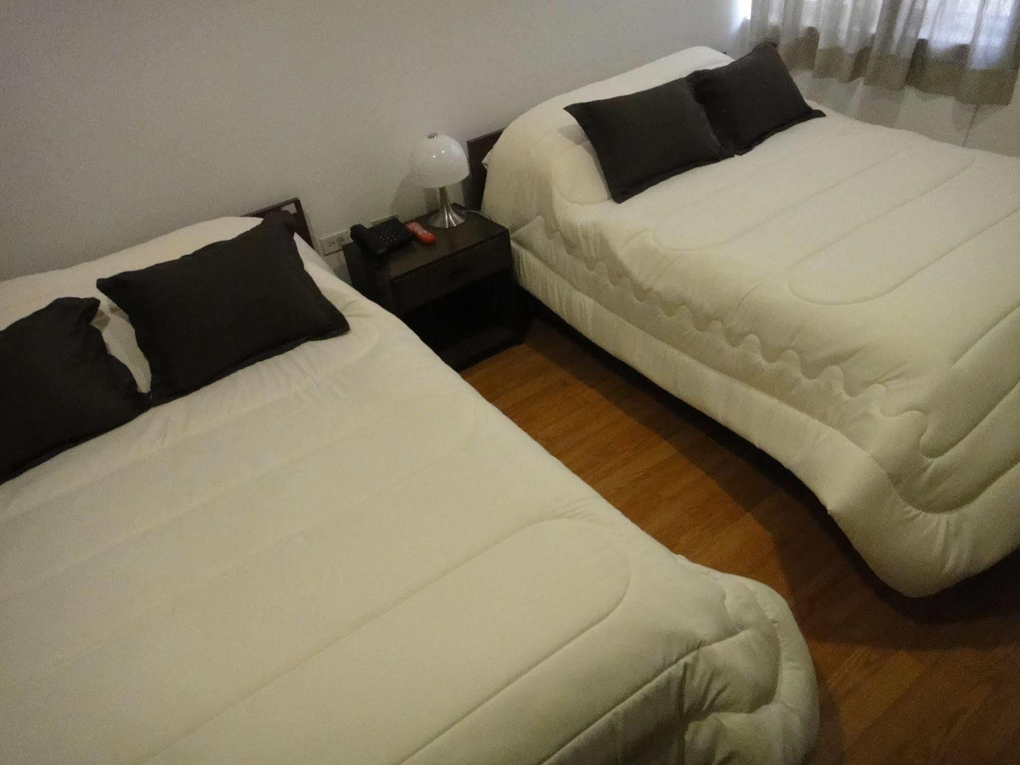 Alston Inn Hotel Quito Bagian luar foto