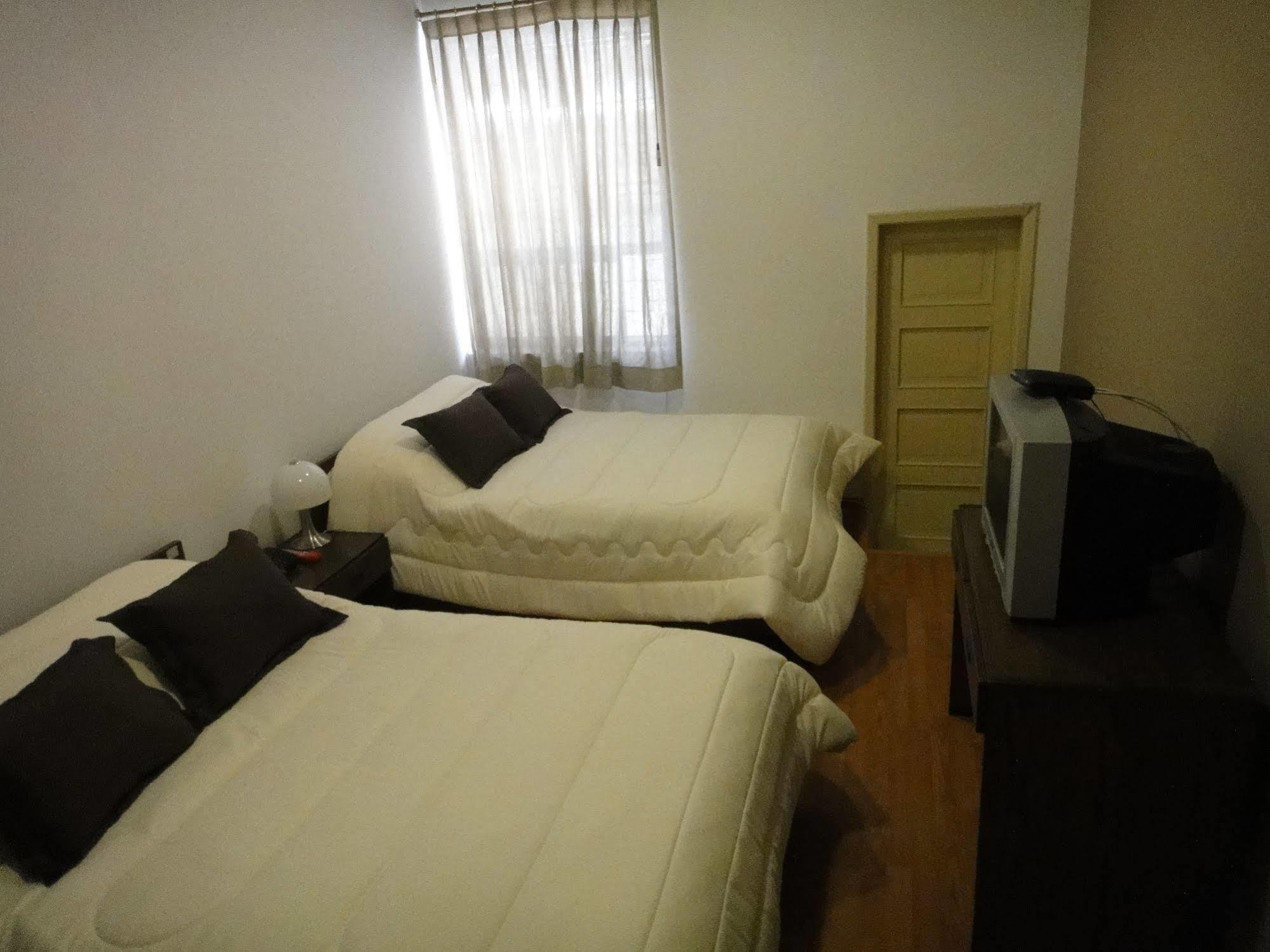 Alston Inn Hotel Quito Bagian luar foto