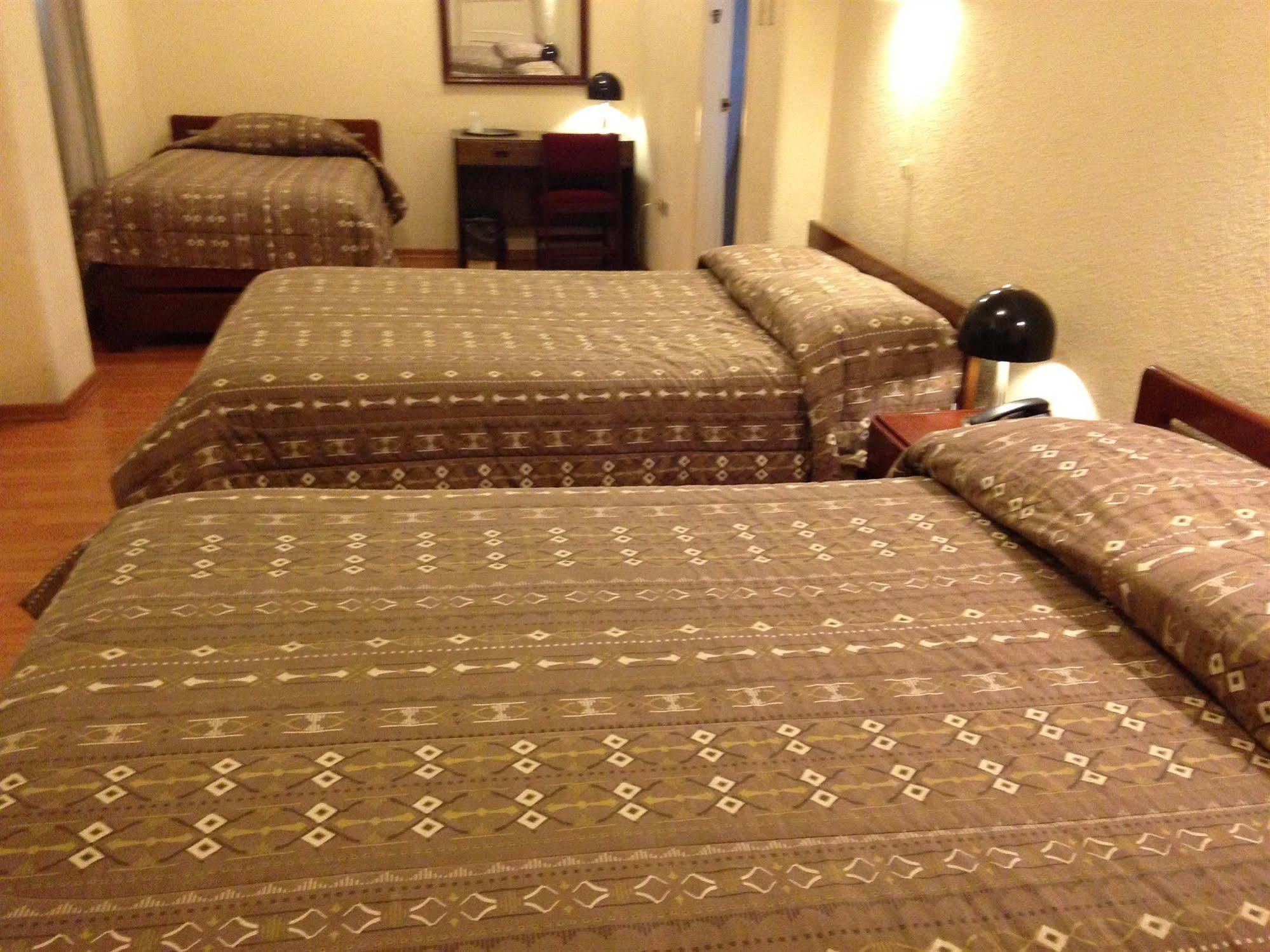 Alston Inn Hotel Quito Bagian luar foto