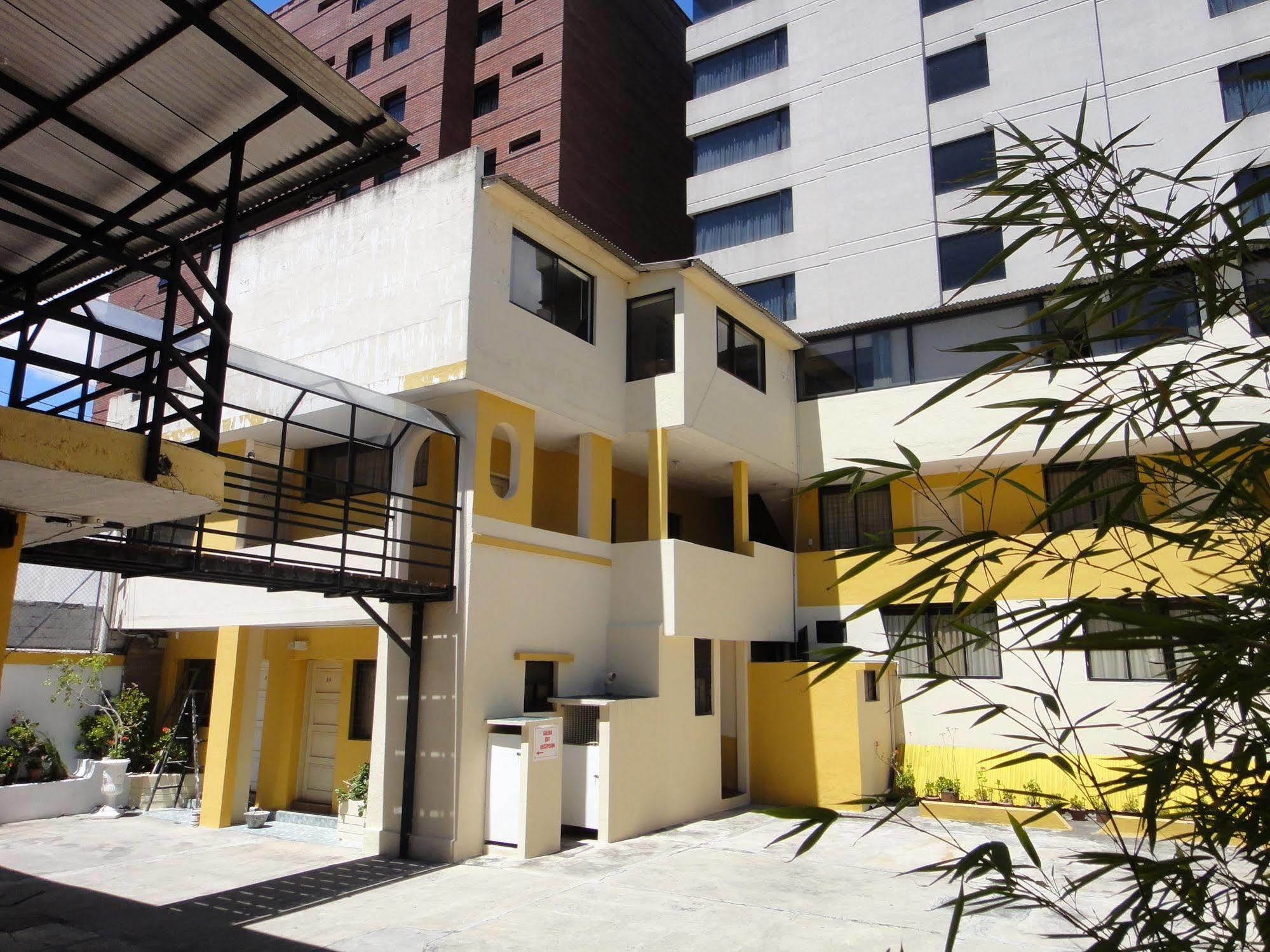 Alston Inn Hotel Quito Bagian luar foto